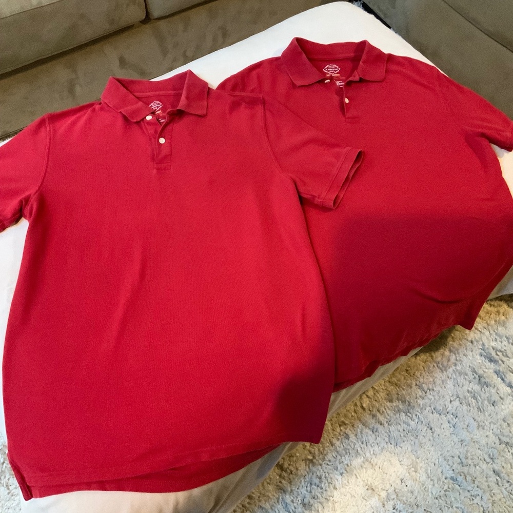 St. John’s Bay M Red Short Sleeve Polo  Classic Timeless Golf School Uniform